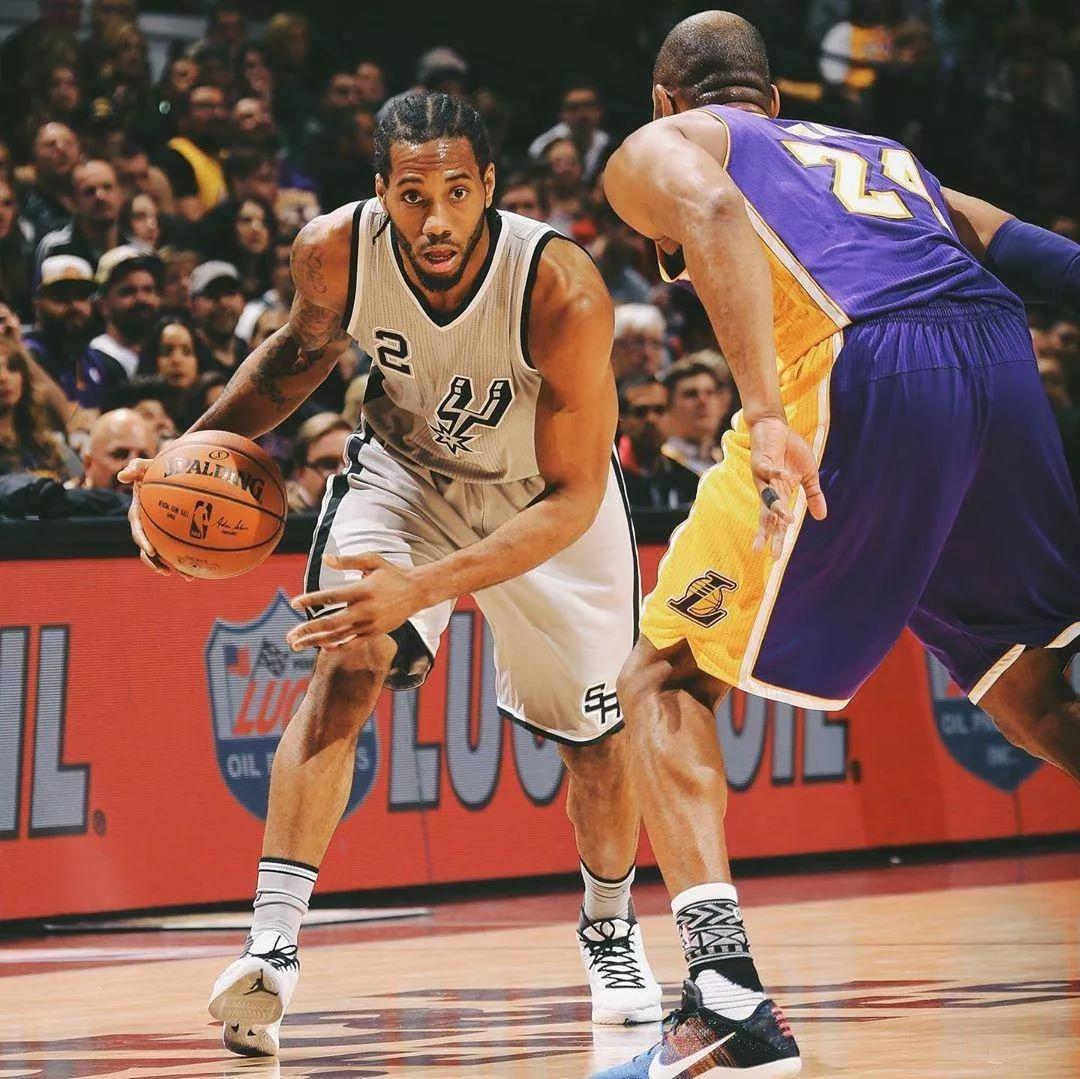 米纳拉：17岁被造谣成42岁，诽谤与谣言摧毁了我的职业生涯（米纳拉：年仅17岁却被谣传为42岁，流言与诽谤毁掉了我的职业生涯）