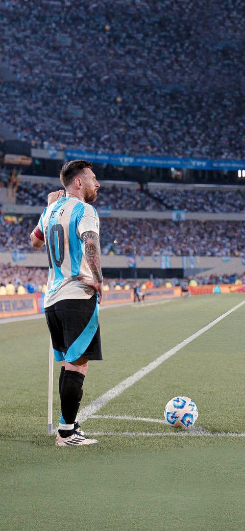 大连体育局副局长：我们对中超客队球迷的小付出赢得了好口碑（大连体育局副局长：以微小付出，收获中超客队球迷好评）