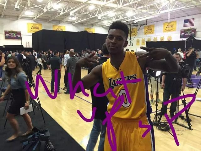 澳超半场：博雷洛远射造险，西悉尼流浪者0-0布里斯班狮吼（澳超半场战报：博雷洛远射制造威胁，西悉尼流浪者暂0-0布里斯班狮吼）