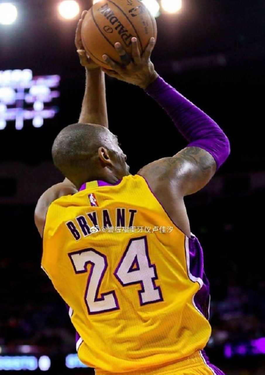 本轮欧冠最佳阵容：姆巴佩、维蒂尼亚领衔，赖斯、库库在列（欧冠本轮最佳阵容出炉：姆巴佩、维蒂尼亚领衔，赖斯与库库入选）