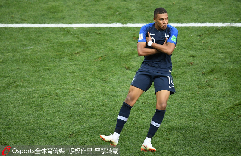 曼联明年还将不得不花巨资买人。