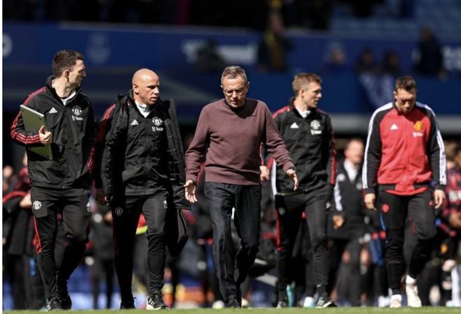 福登闪击破纪录+补时绝杀，铁卫送点恩梅查手刃旧主，曼城3-2鱼腩（福登开场闪击创纪录并读秒绝杀，后防送点恩梅查反戈旧主，曼城3-2险胜弱旅）