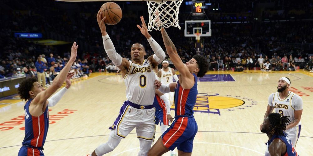 卡罗：若阿隆索报价维尔茨会去，但阿隆索在皇马影响没那么大（卡罗：阿隆索若出价维尔茨会答应，但他在皇马话语权并不大）