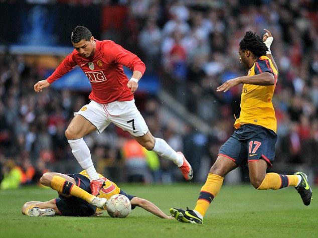 湖人惨败马刺，里夫斯和斯玛特说到点上了，詹姆斯还能重拾状态（惨负马刺！里夫斯、斯玛特点破症结，詹姆斯还能回勇？）