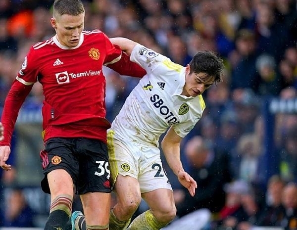 活塞队记：艾维今天可以出战，此前被列入出战成疑名单